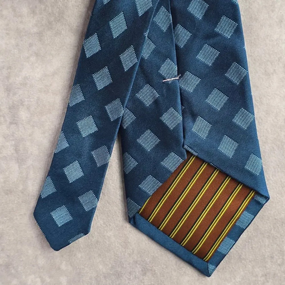 BCBG Attitude Diamond Blue Brown Silk Geometric Executive Neck Tie Men's - Picture 6 of 6